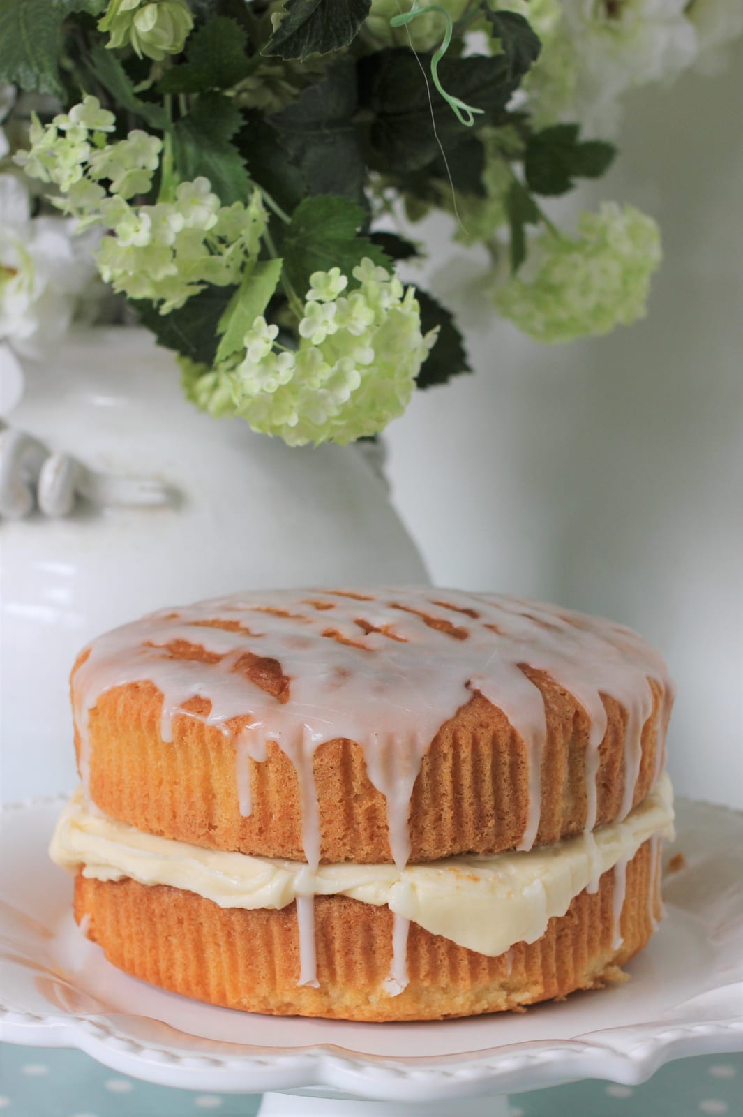 Lemon drizzle sponge cake